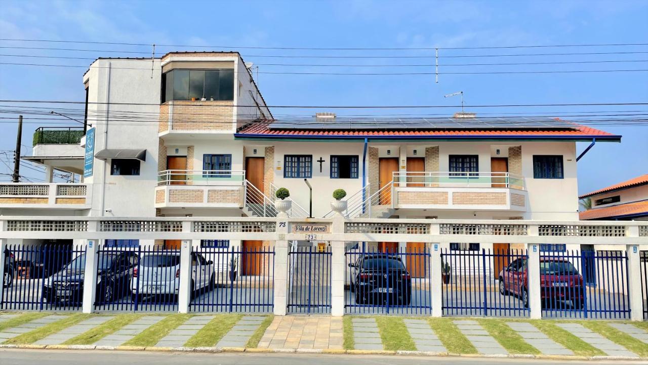 Vila Lorenzi & Apartamentos Ubatuba Exterior photo